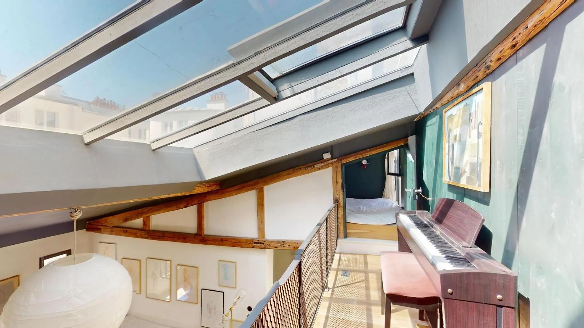 Charming Loft Apartment By Canal Saint Martin Paris France